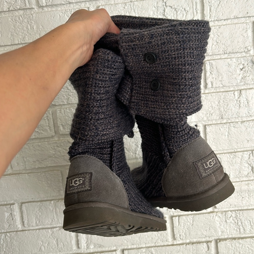 Ugg Fabric Boots With Buttons- Size 8